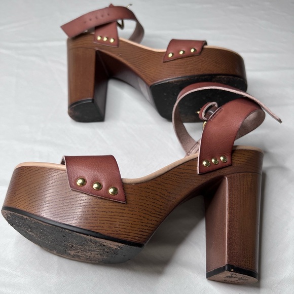 Platform Heels - Picture 7 of 7